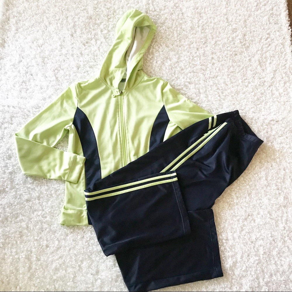 Oleg Cassini Sport Small 2 piece jacket and pants